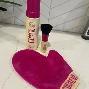 Coco & Eve Tanning Set